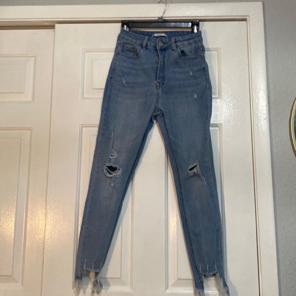 Papaya ripped jeans